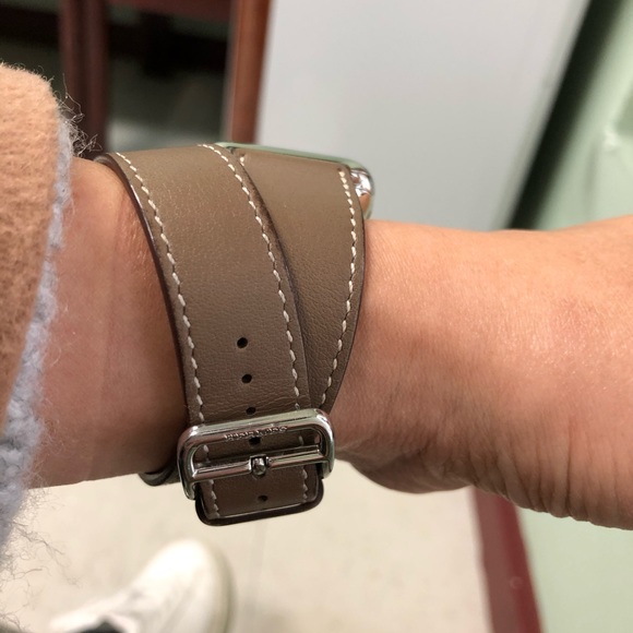 Authentic Hermès Apple Watch (series 2) 38 mm Stainless Steel - Picture 3 of 11